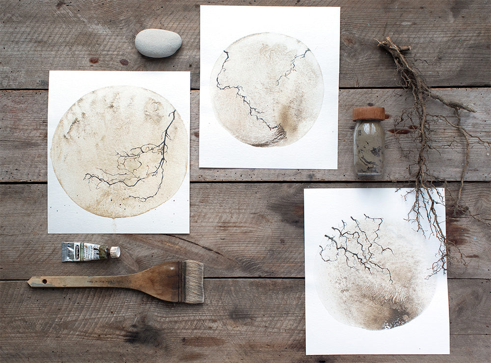 Between the cracks | Mud and watercolour root painting